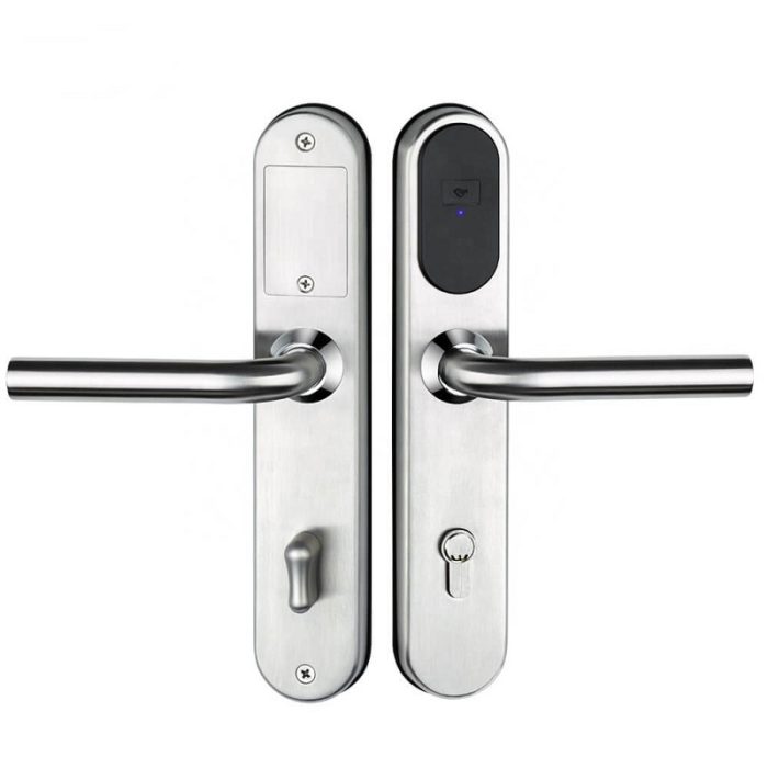 Hotel electronic door lock system