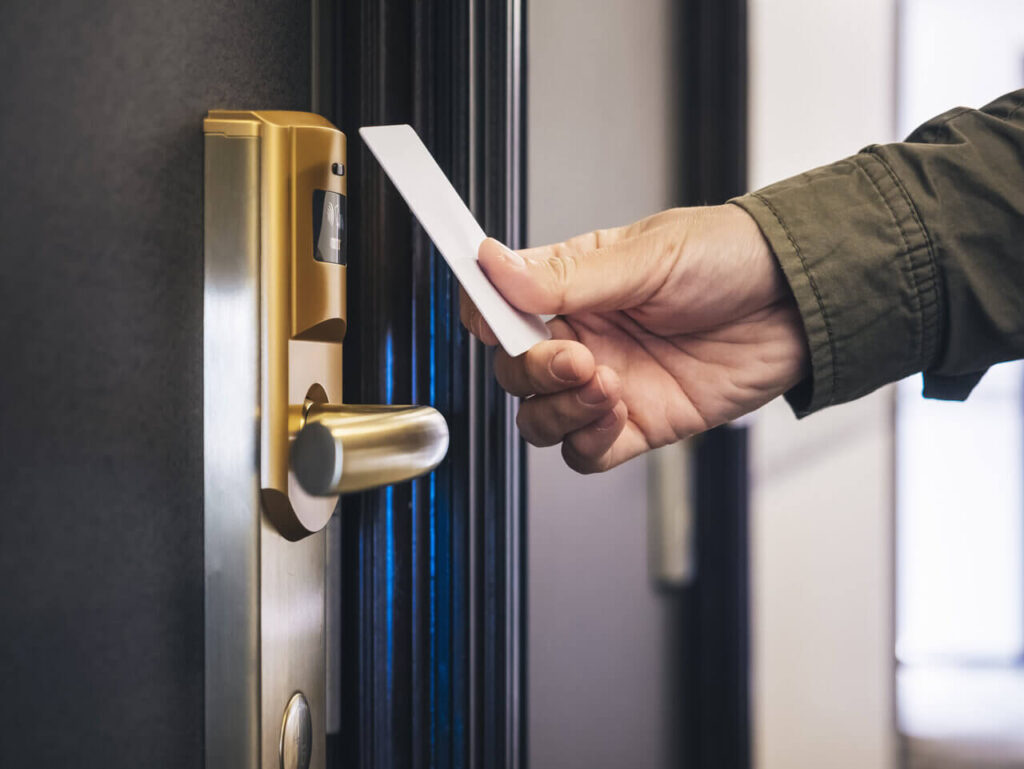 Electronic Door Locks for Hotel Rooms and Apartments-01