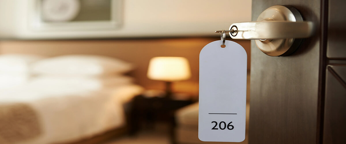 How to choose a hotel door lock